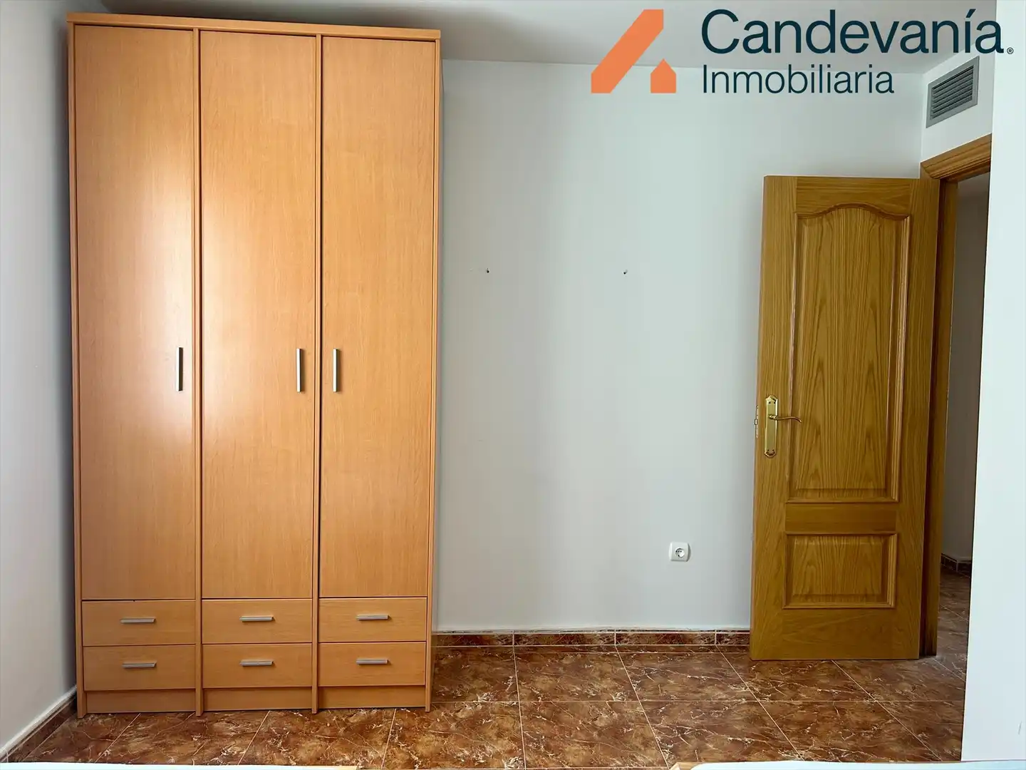 Habitación de Piso en venta en San Mateo de Gállego con Calefacción y Trastero