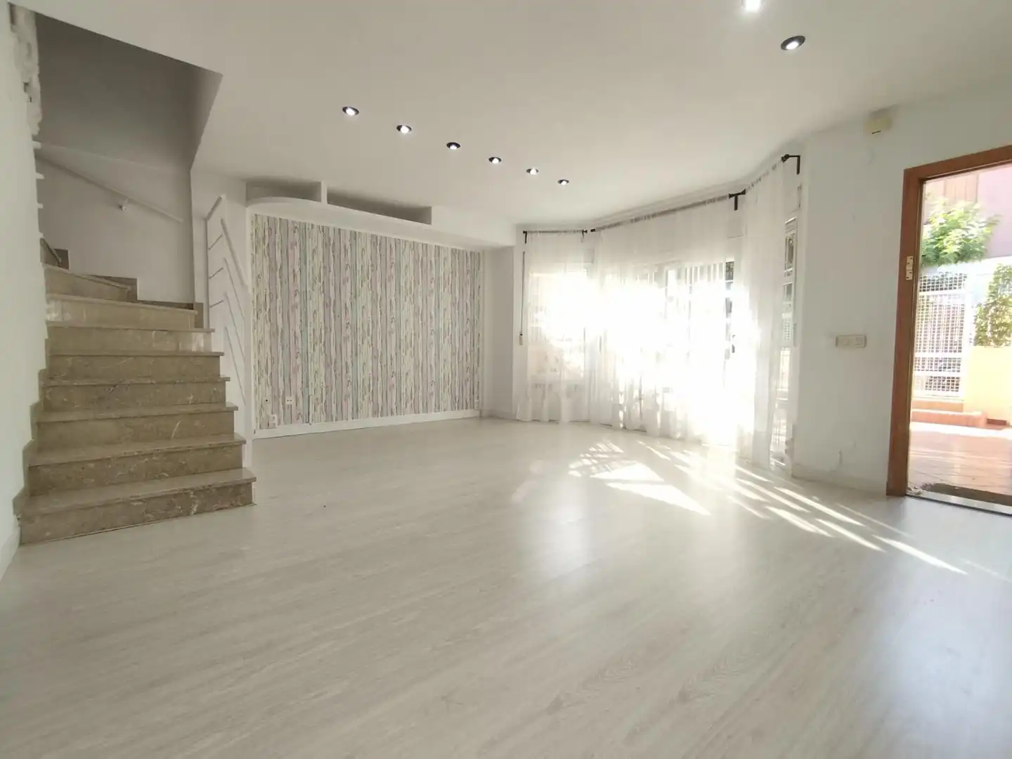 Duplex to rent in Pedanías Este, imagen 3
