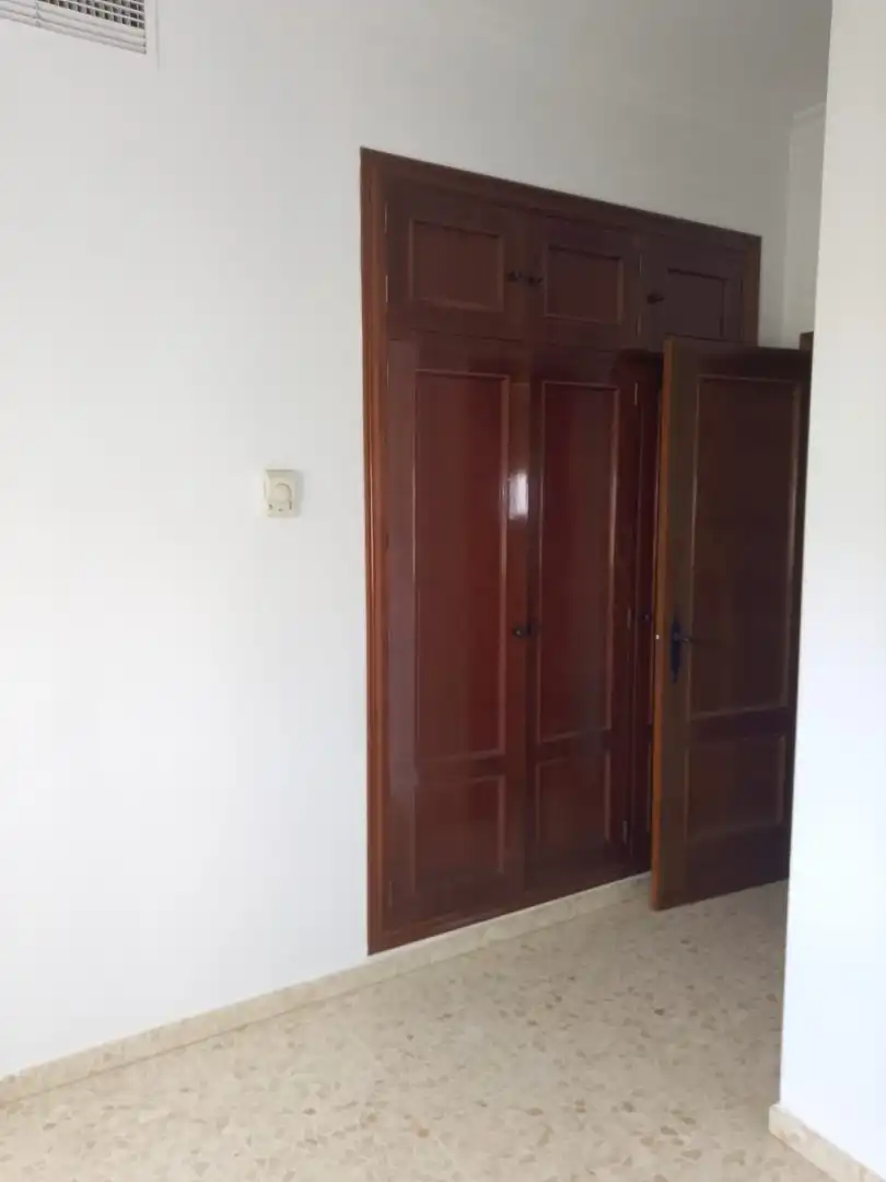 Habitación de Casa o chalet en venta en Dos Hermanas con Jardín privado, Terraza y Balcón