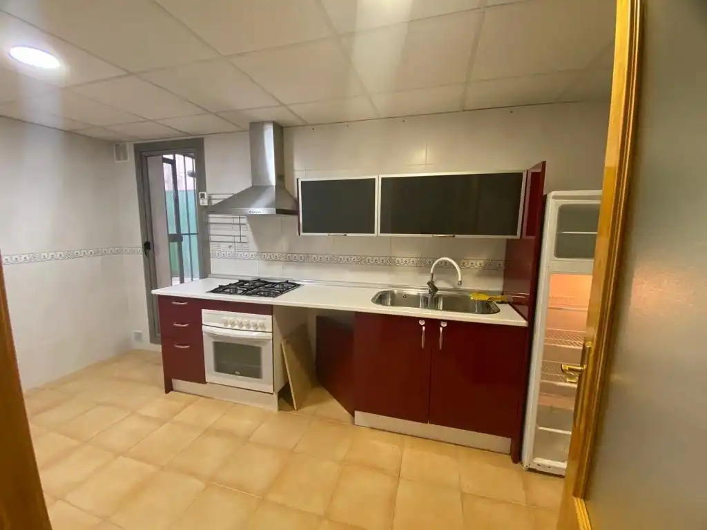 Cocina de Apartamento de alquiler en Armilla con Calefacción y Piscina comunitaria