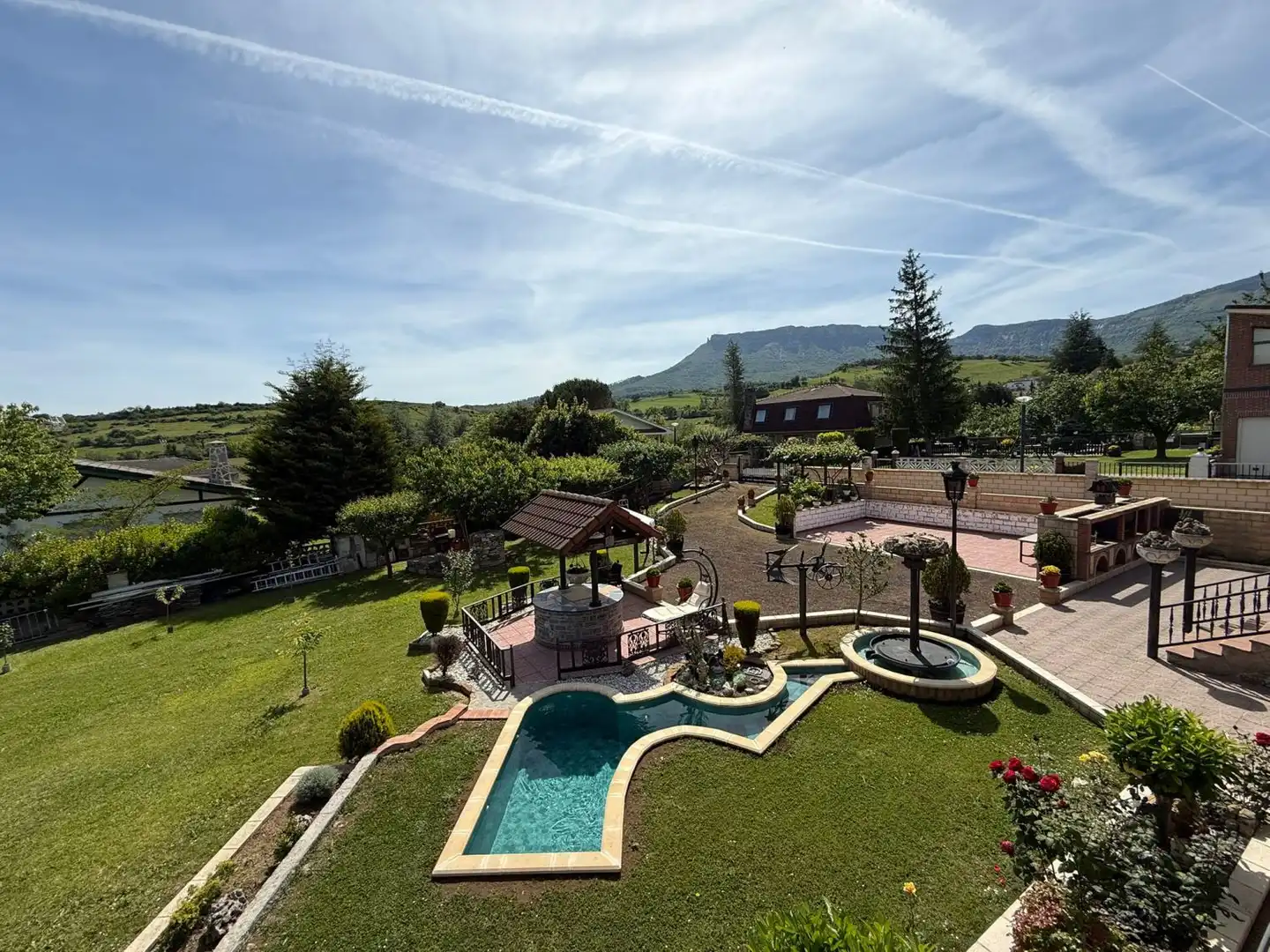 Jardín de Casa o chalet en venta en Valle de Mena con Calefacción, Terraza y Trastero