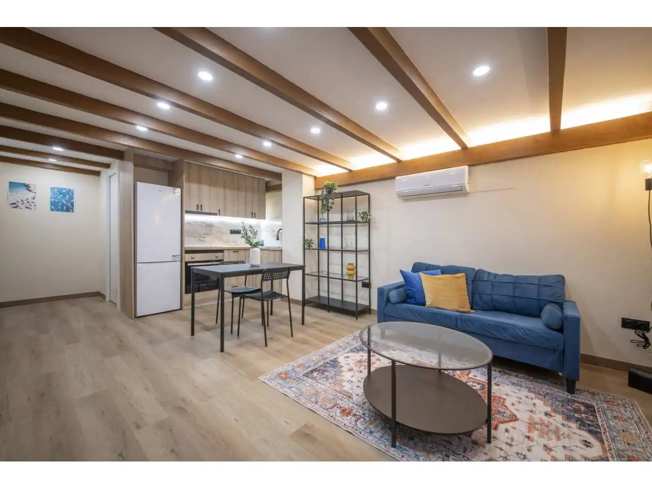 Wohnzimmer von Maisonette zum Verkauf in  Barcelona Capital mit Klimaanlage, Heizung und Parkett