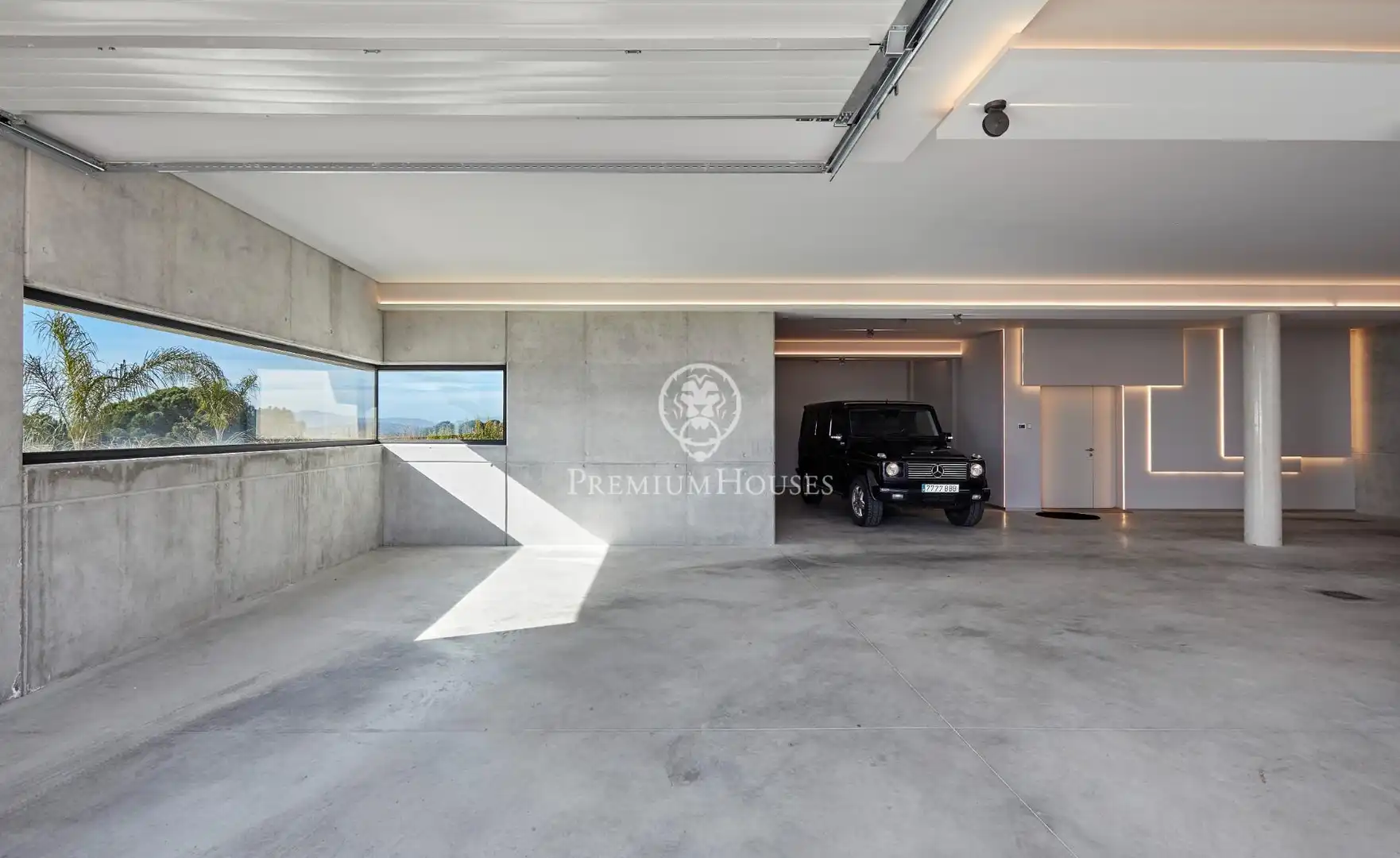 Parking de Casa o chalet de alquiler en Lloret de Mar con Calefacción, Jardín privado y Piscina