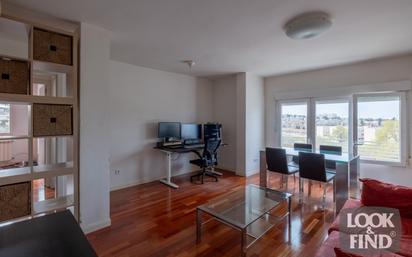 Living room of Flat for sale in  Madrid Capital  with Air Conditioner and Heating