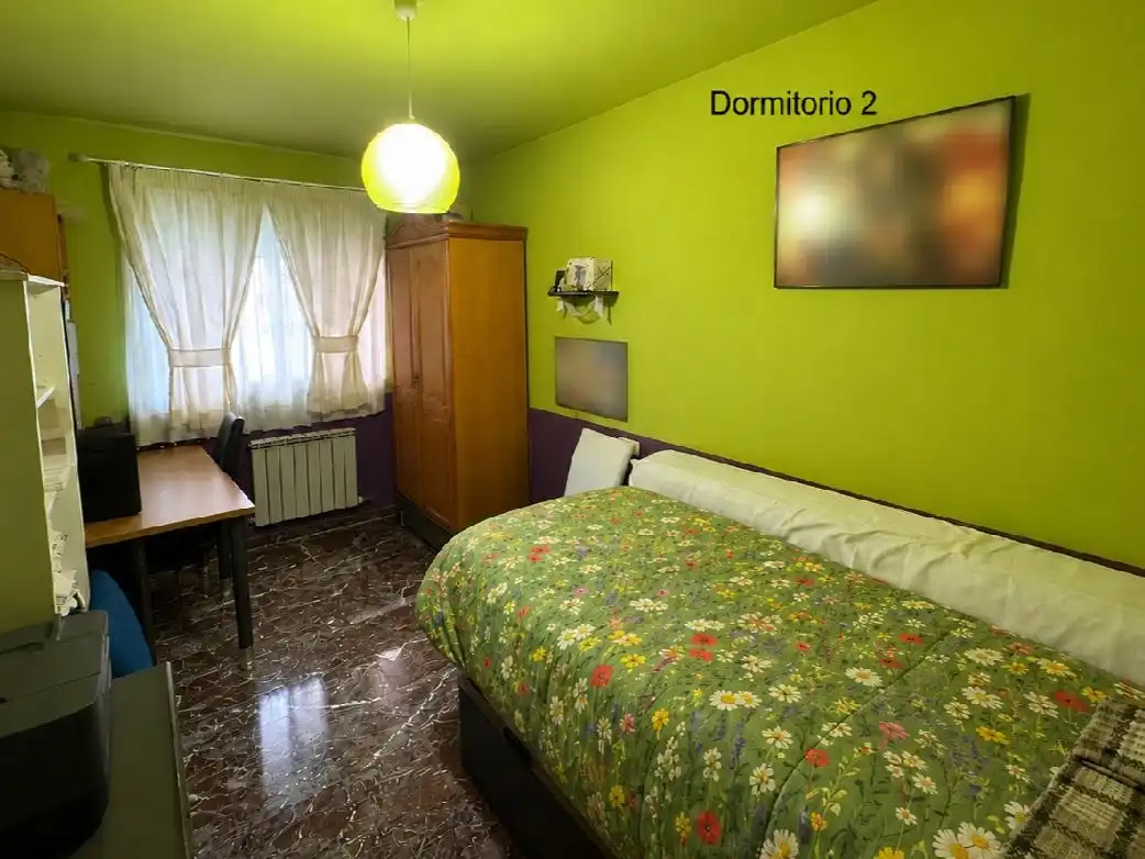 Bedroom of Flat for sale in  Granada Capital  with Air Conditioner, Terrace and Balcony