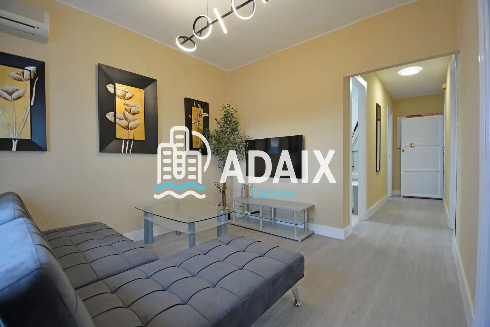 Flat for rent in Pintor Murillo, Casco Antiguo