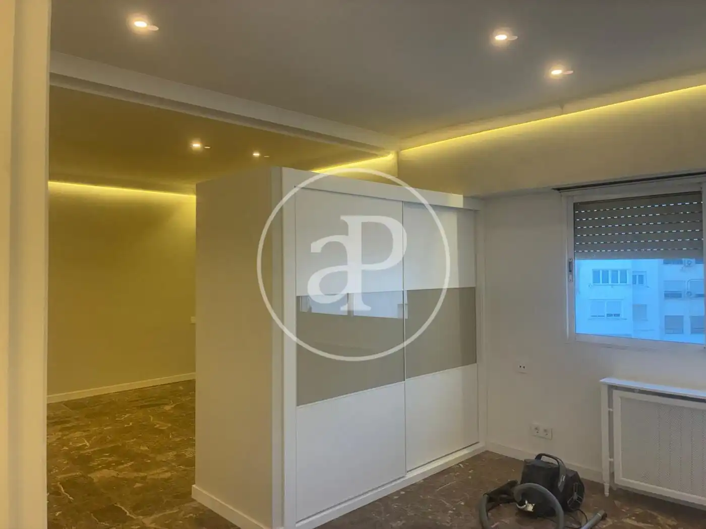Flat for rent in Valencia  with Air Conditioner, Heating and Terrace