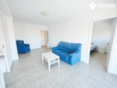 Living room of Flat for sale in  Granada Capital  with Air Conditioner