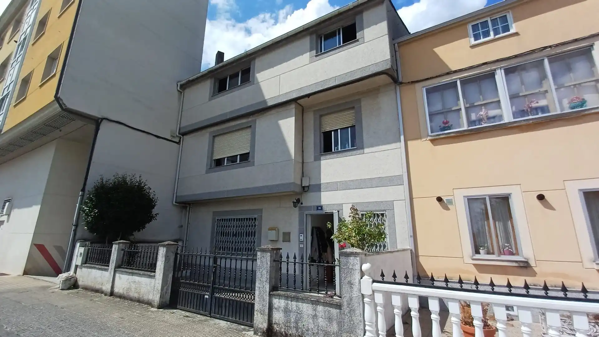 Casa amb jardí en venda a Rábade