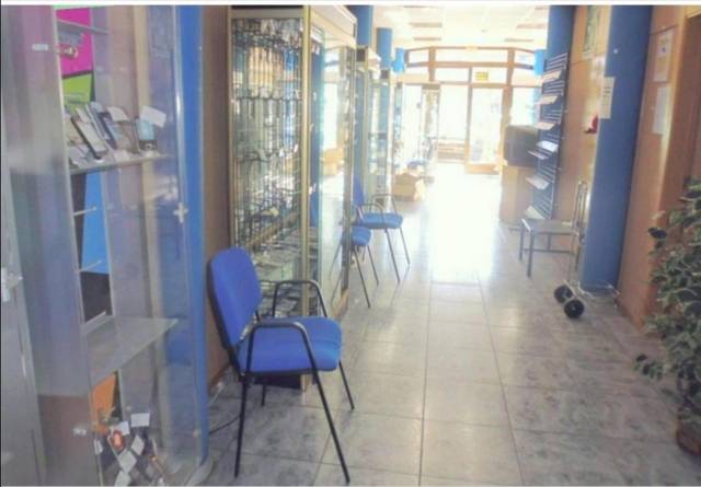 Local comercial en Venta en Nou Benicalap