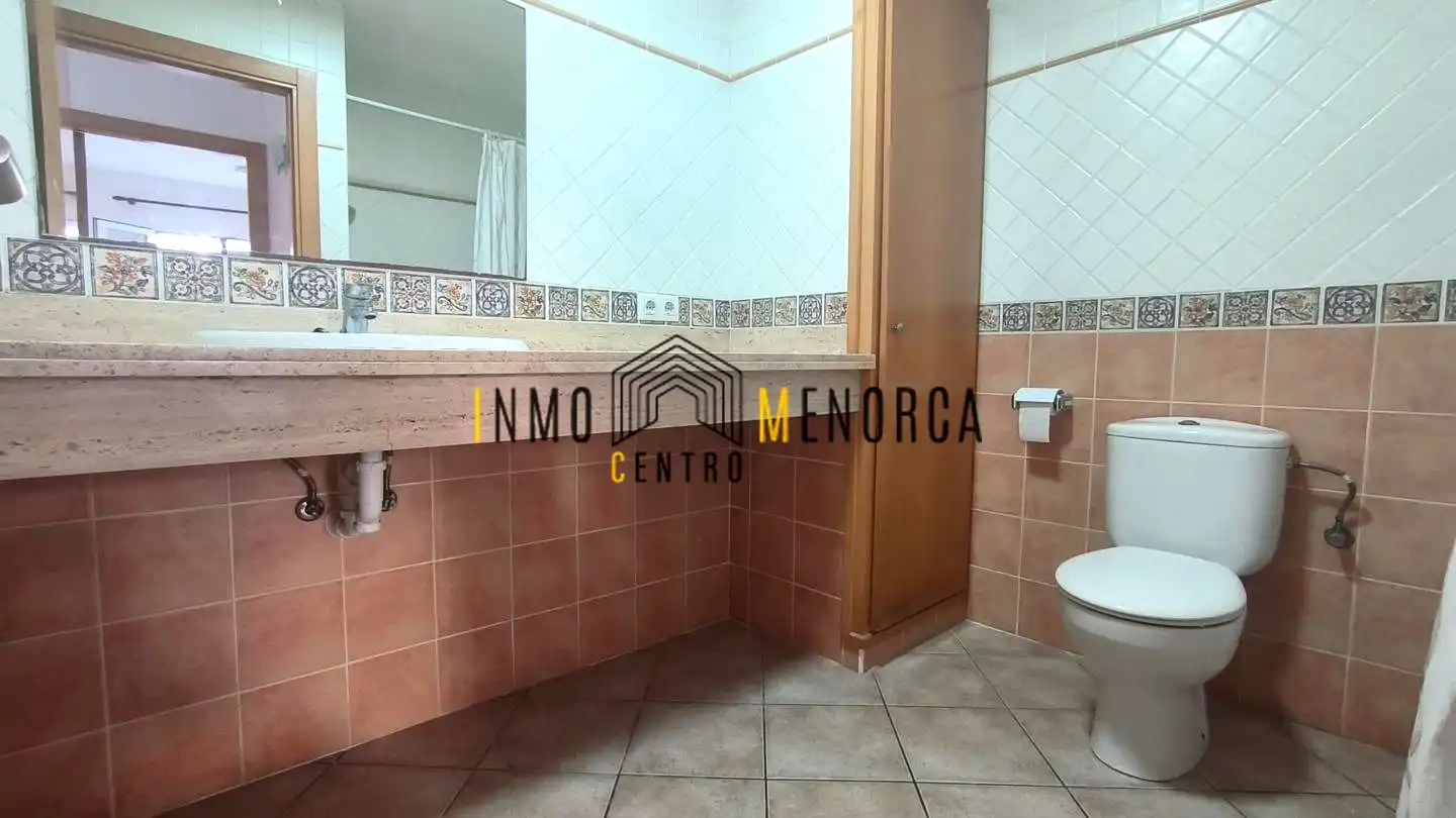 Baño de Planta baja en venta en Ciutadella de Menorca con Aire acondicionado