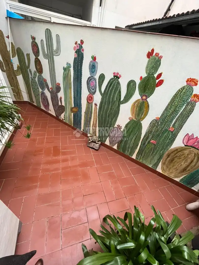 Wohnung zum Verkauf in Barcelona mit Terrasse