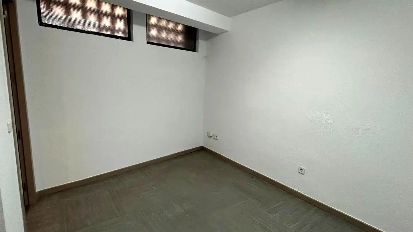 Business premises to rent in Iglesia 6, imagen 10