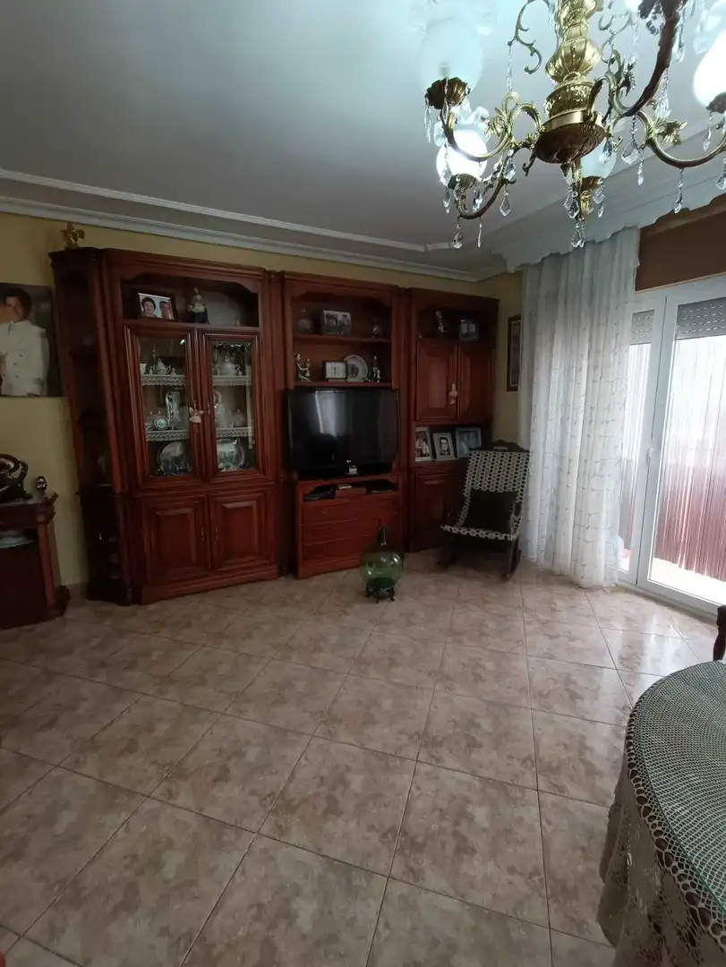 PISO PARA ENTRAR A VIVIR, imatge 2