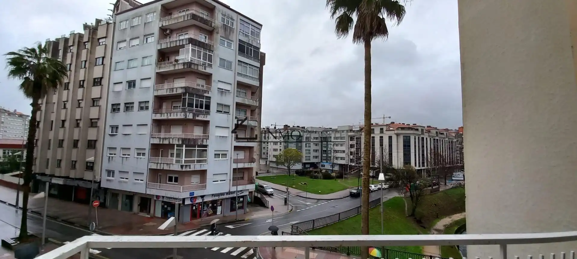 Vista exterior de Pis en venda en Pontevedra Capital  amb Calefacció, Forn i Rentadora