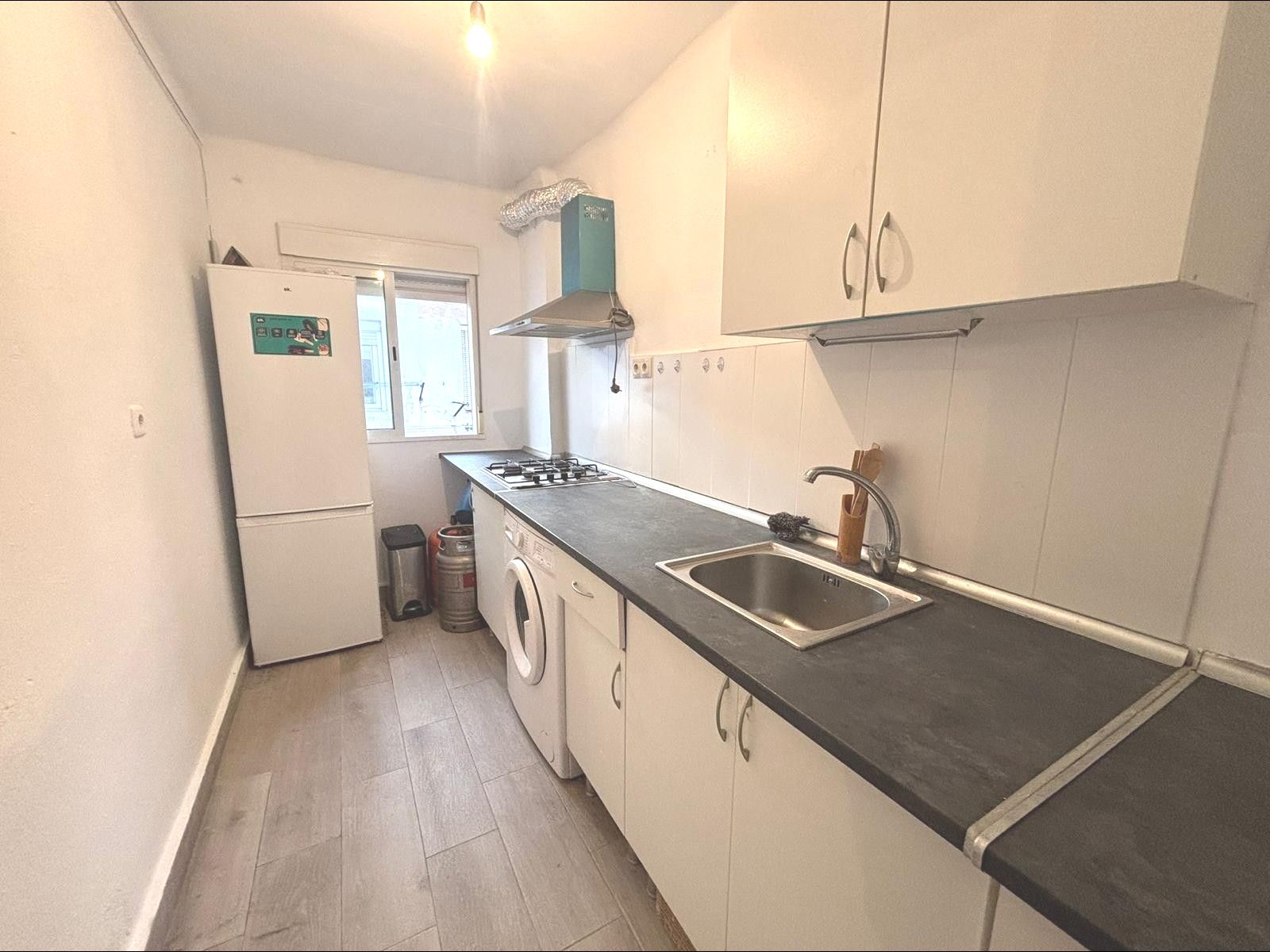 Cuina de Pis de lloguer en Alcalá de Guadaira amb Aire condicionat i Balcó