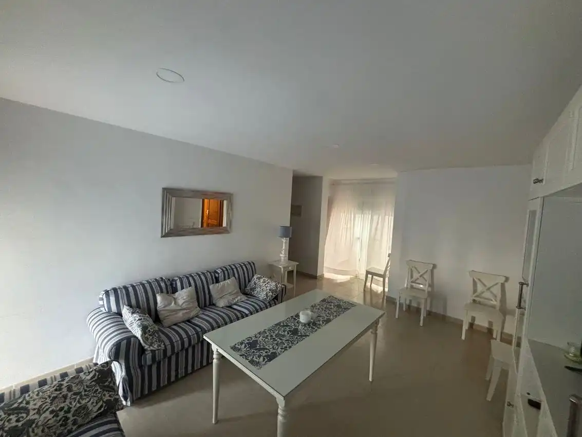 Sala d'estar de Pis en venda en Conil de la Frontera amb Aire condicionat