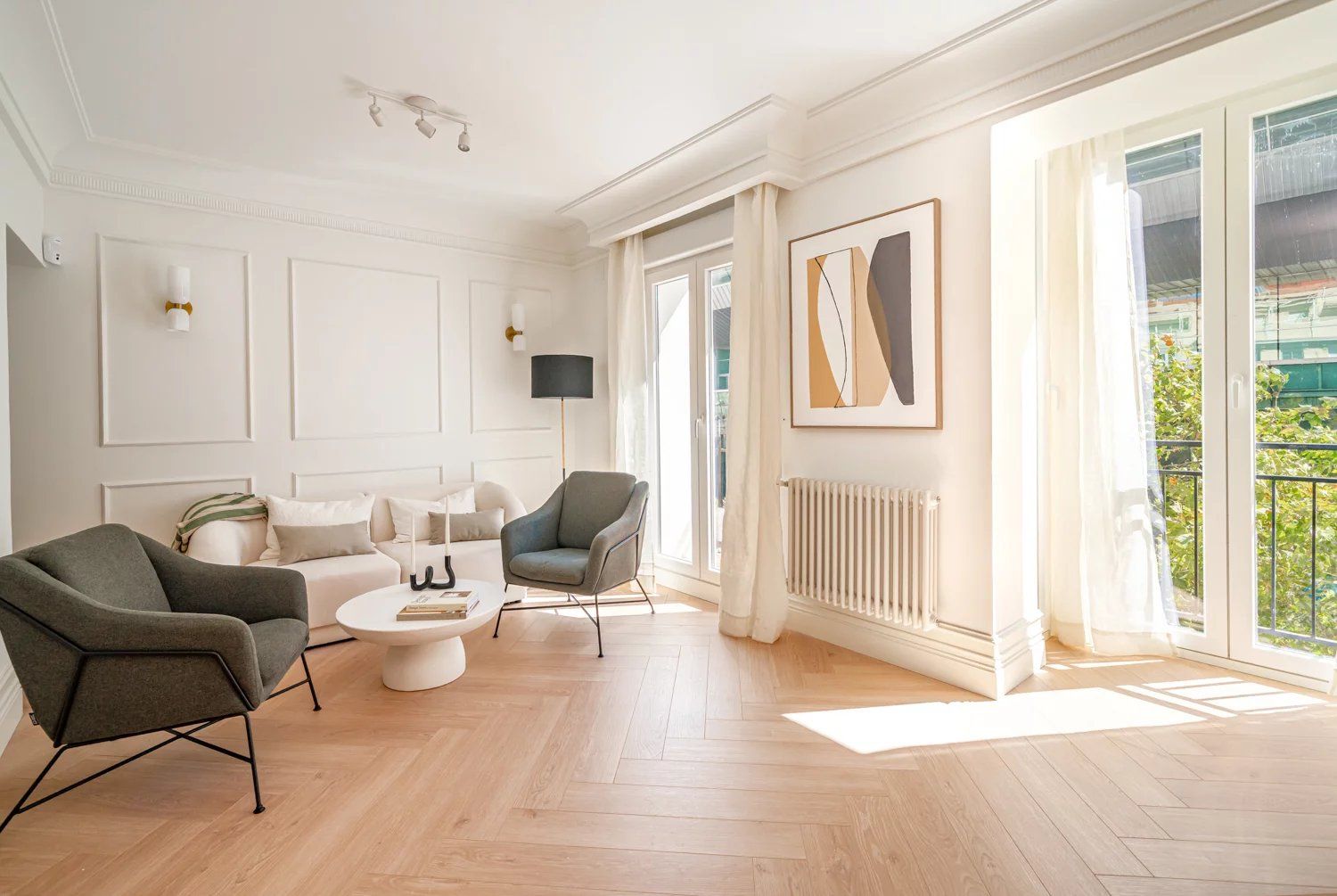 Living room of Flat to rent in  Madrid Capital  with Air Conditioner, Heating and Furnished