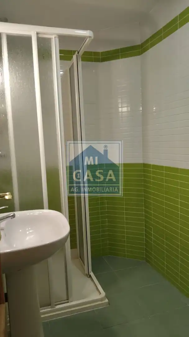Bany de Pis de lloguer en Mérida amb Calefacció, Terrassa i Traster