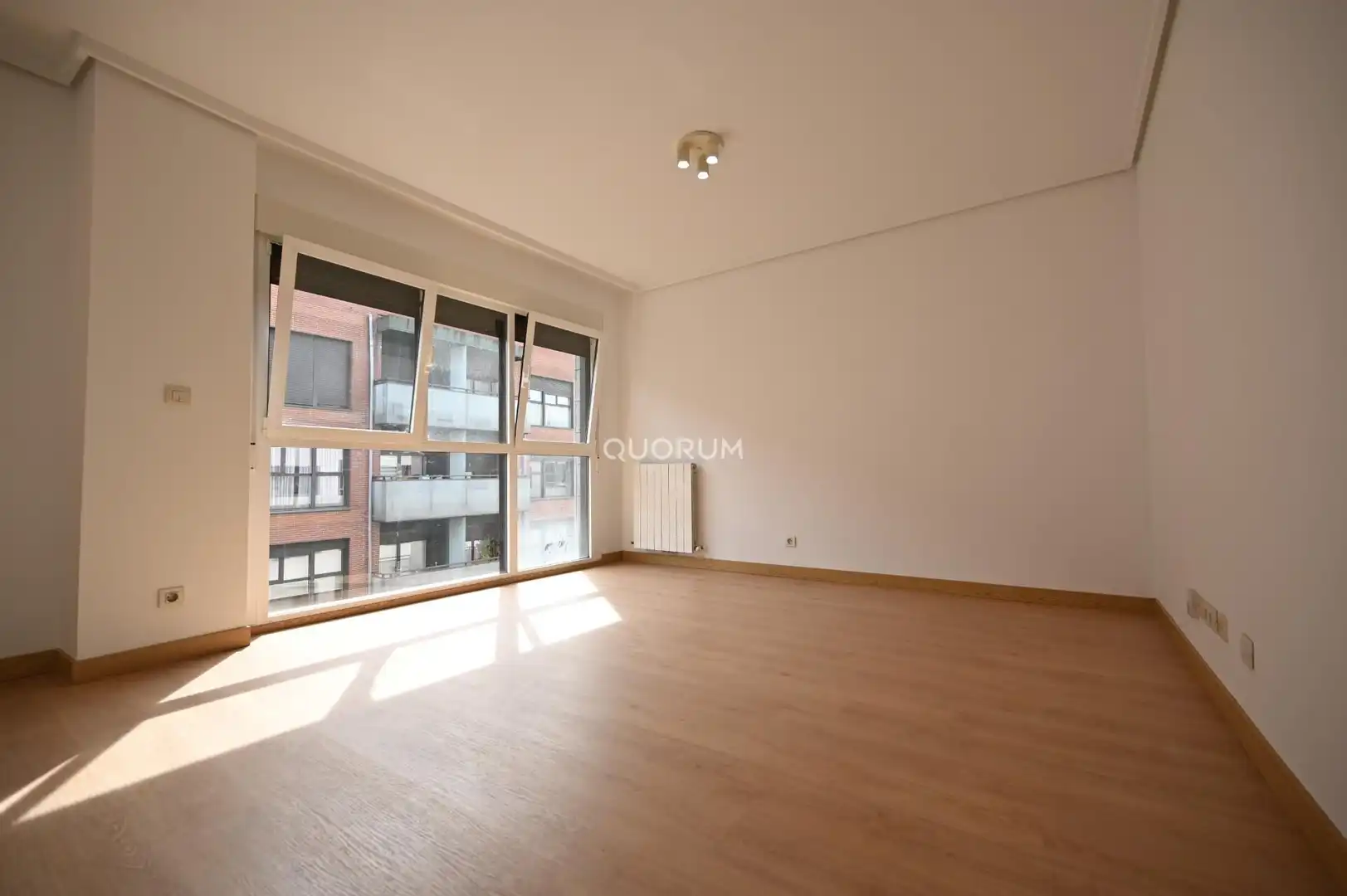 Schlafzimmer von Wohnung zum Verkauf in Erandio mit Heizung und Abstellraum