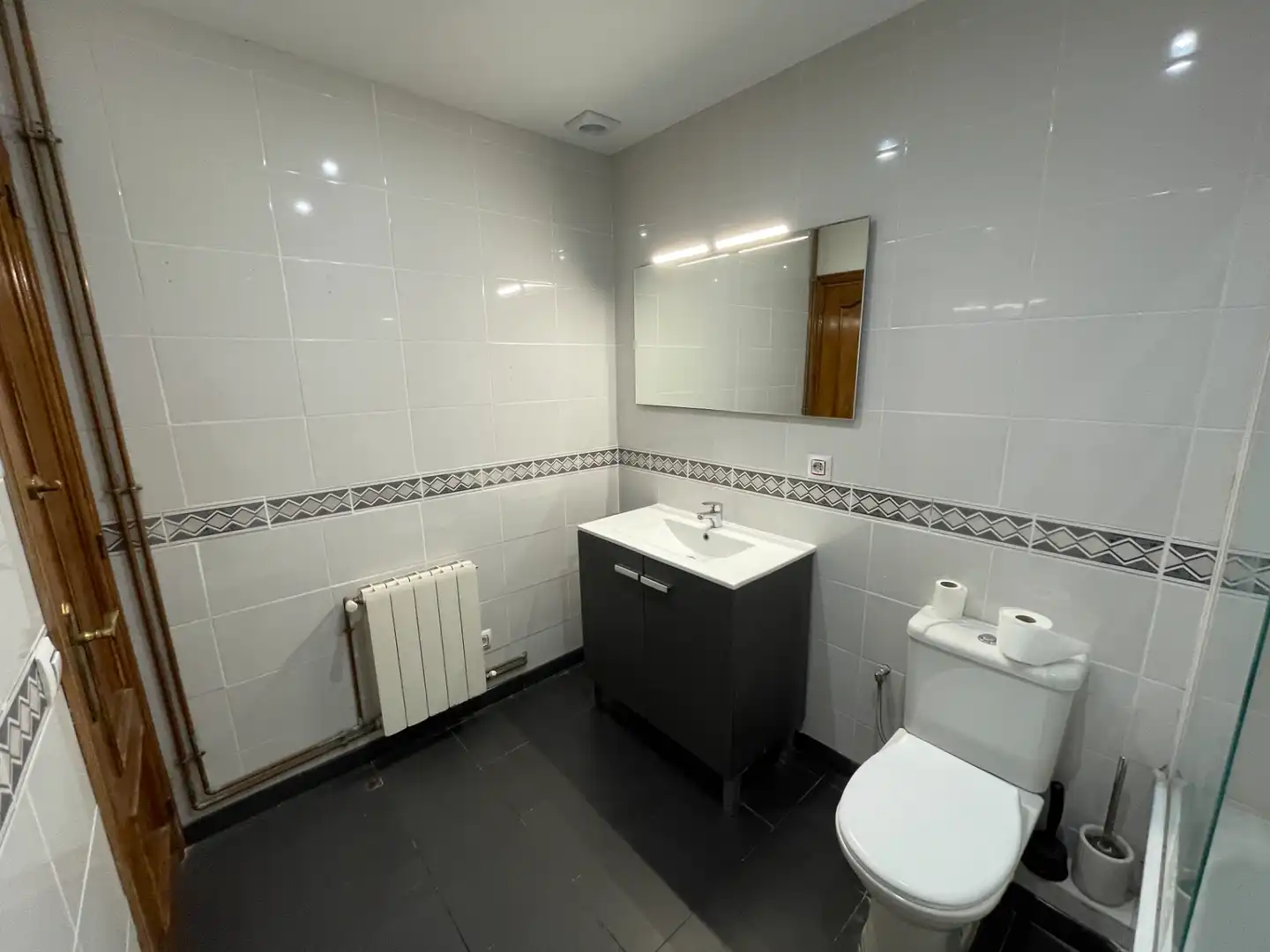 Bathroom of Attic for sale in Salt  with Air Conditioner, Heating and Terrace
