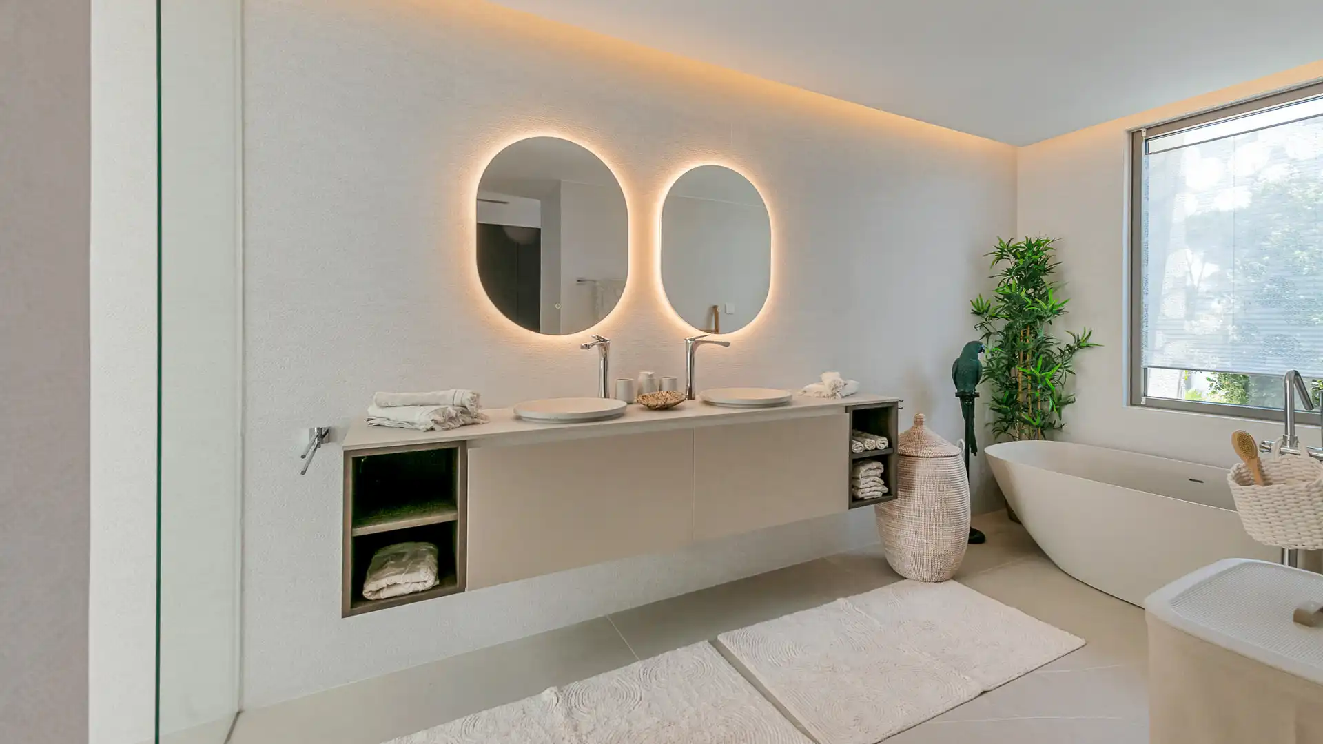 Bathroom of Houses for sale in Calvià  with Air Conditioner, Heating and Parquet flooring