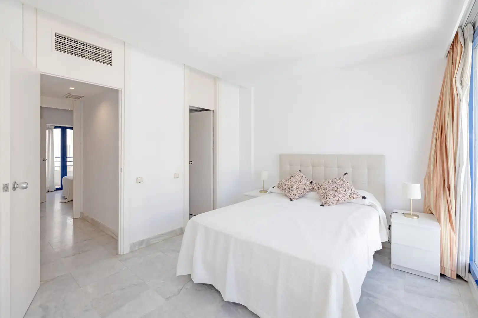 Habitación de Dúplex en venta en Marbella con Aire acondicionado, Calefacción y Terraza