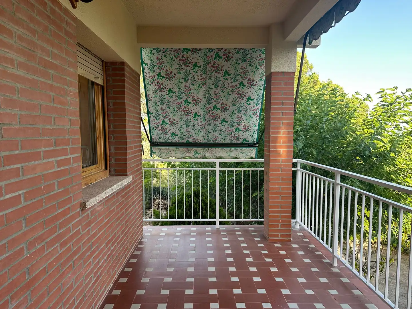 Terrassa de Casa o xalet de lloguer en Cervelló amb Calefacció, Forn i TV