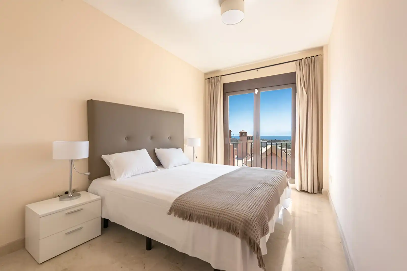 Casa a schiera con piscina in vendita a Estepona Pueblo, imagen 5
