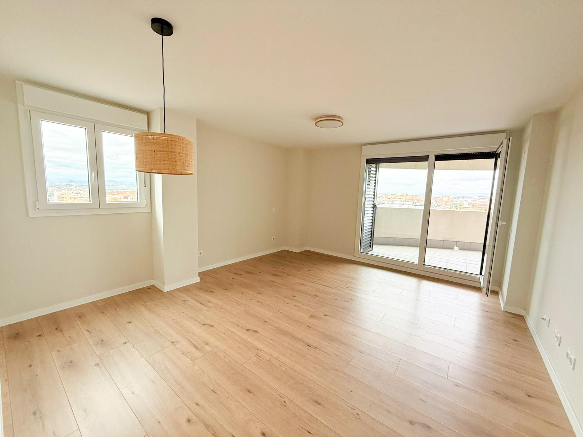 Living room of Flat to rent in  Valencia Capital  with Air Conditioner, Parquet flooring and Terrace