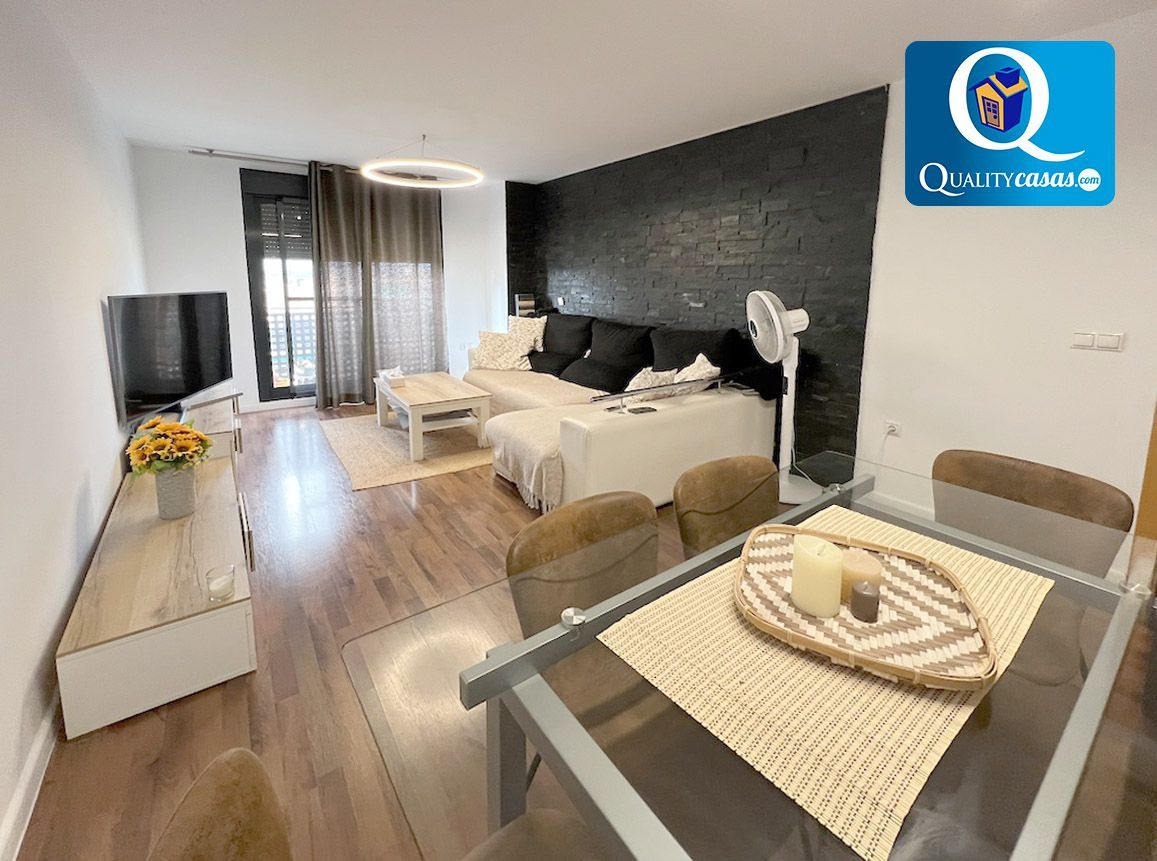 Sala de estar de Piso en venta en San Vicente del Raspeig / Sant Vicent del Raspeig con Terraza, Trastero y Piscina comunitaria
