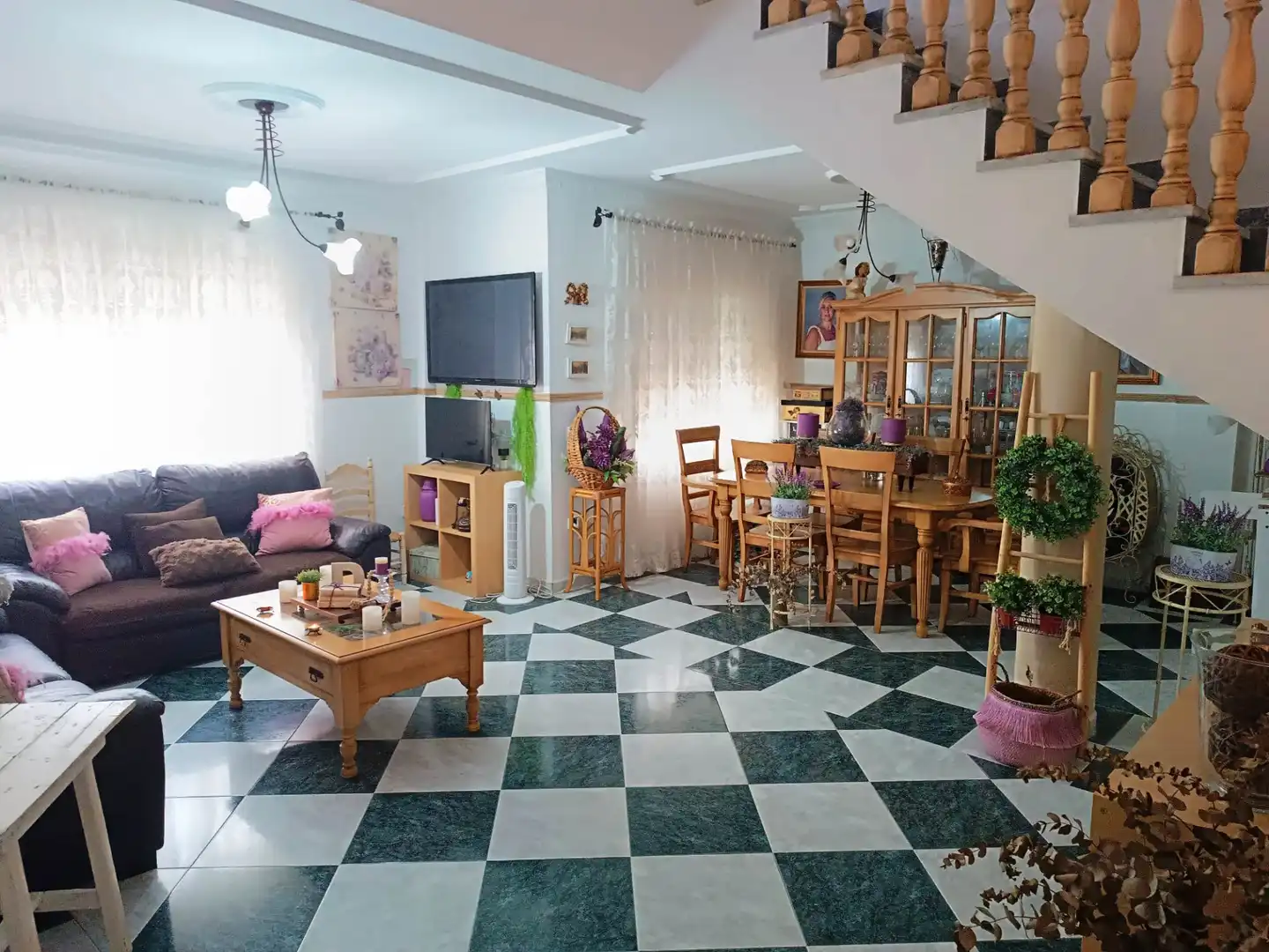 Sala d'estar de Casa o xalet en venda en El Puerto de Santa María amb Aire condicionat, Jardí privat i Terrassa