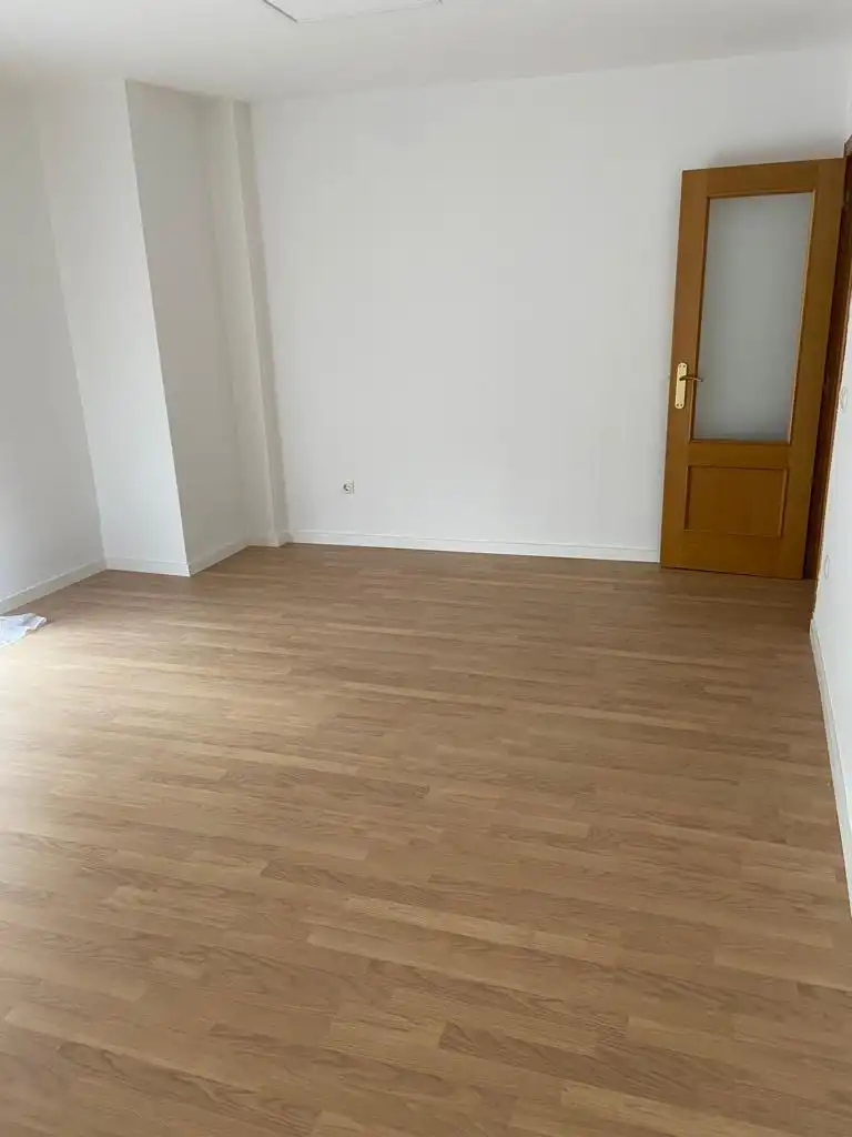Dormitori de Apartament de lloguer en Benaguasil amb Traster