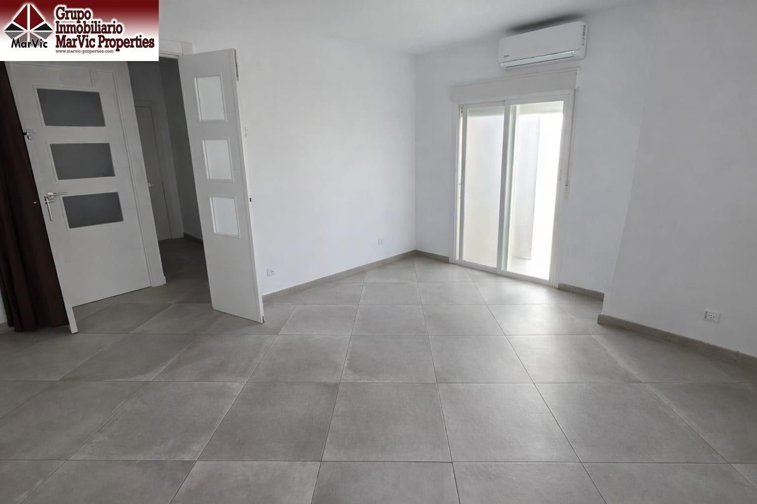 Flat for sale in Benidorm  with Air Conditioner, Terrace and Furnished