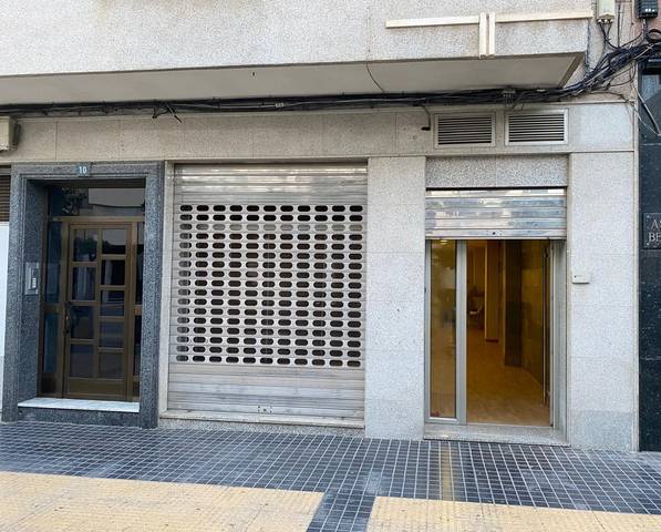 Local comercial en Alquiler en Calle Paseo de la Estación Médico Manuel Samper en Callosa de Segura