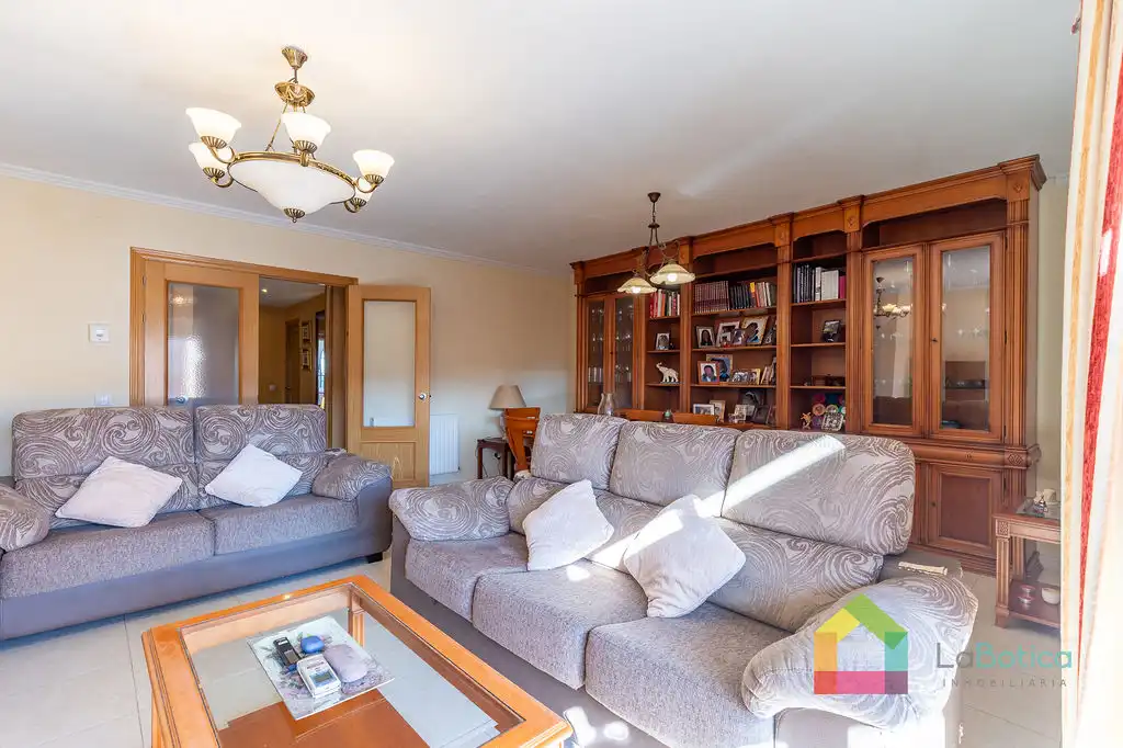 Living room of Detached homes for sale in Toledo  with Air Conditioner, Heating and Terrace
