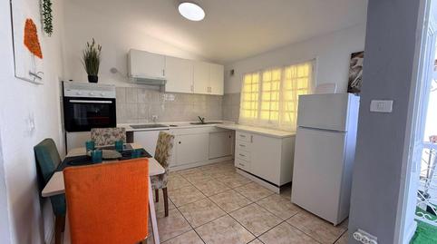 Foto 3 de Àtic en venda a Avenida de José Antonio Tavio, 25, Costa del Silencio, Arona