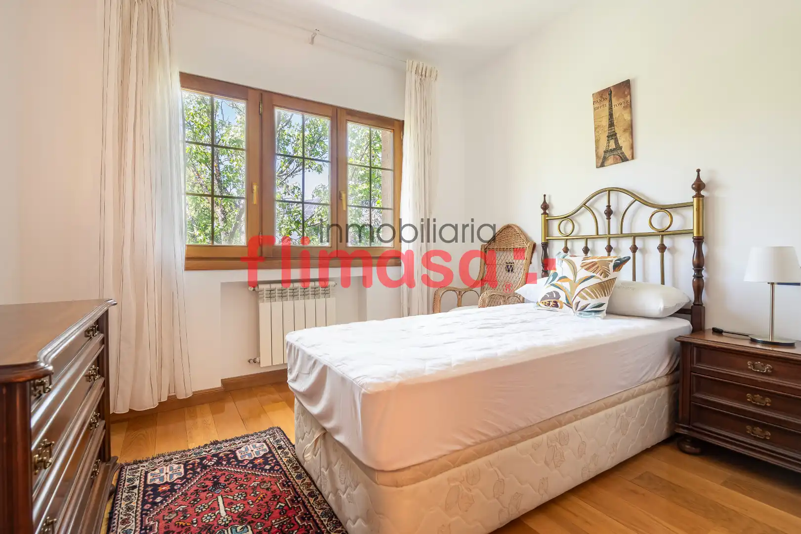 Habitación de Casa o chalet en venta en Villaviciosa de Odón con Aire acondicionado, Calefacción y Jardín privado