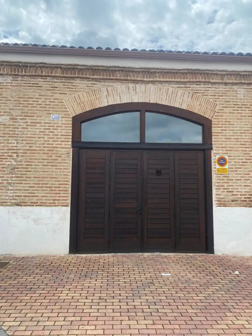 Vista exterior de Finca rústica en venda en Malpica de Tajo amb Aire condicionat i Traster