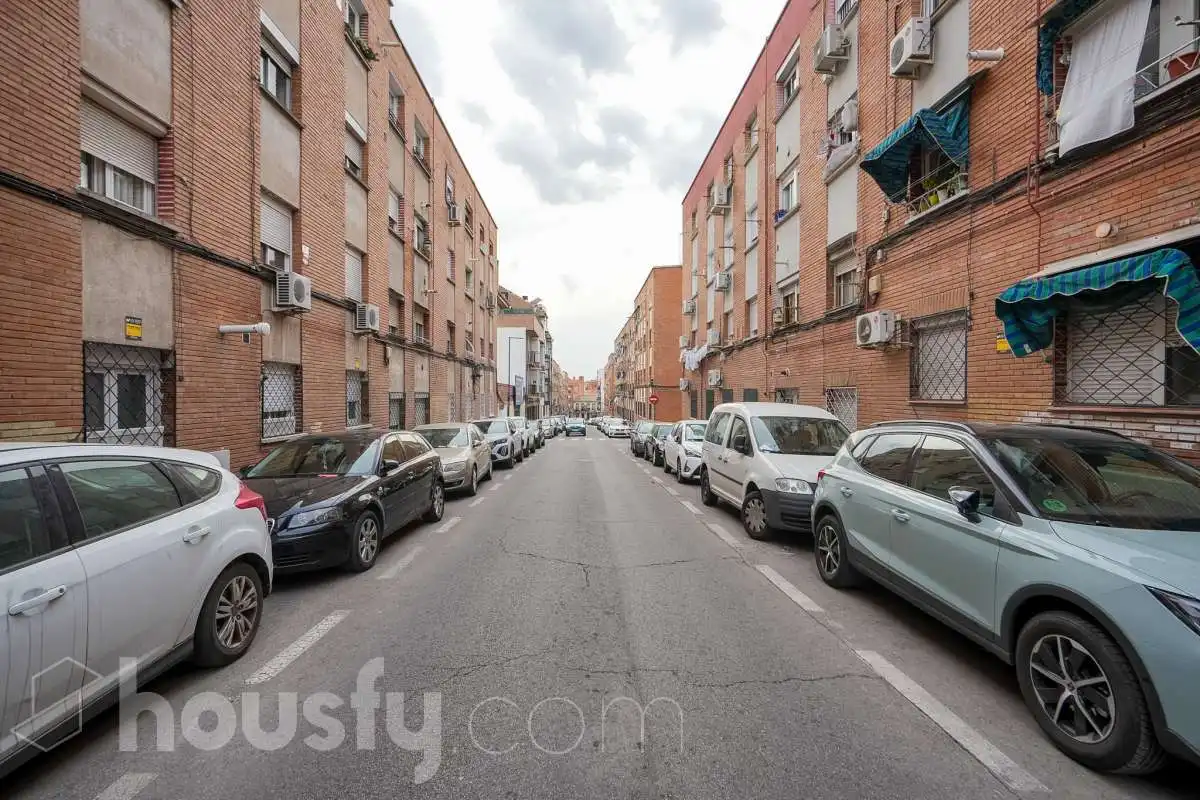 Vista exterior de Piso en venta en Madrid