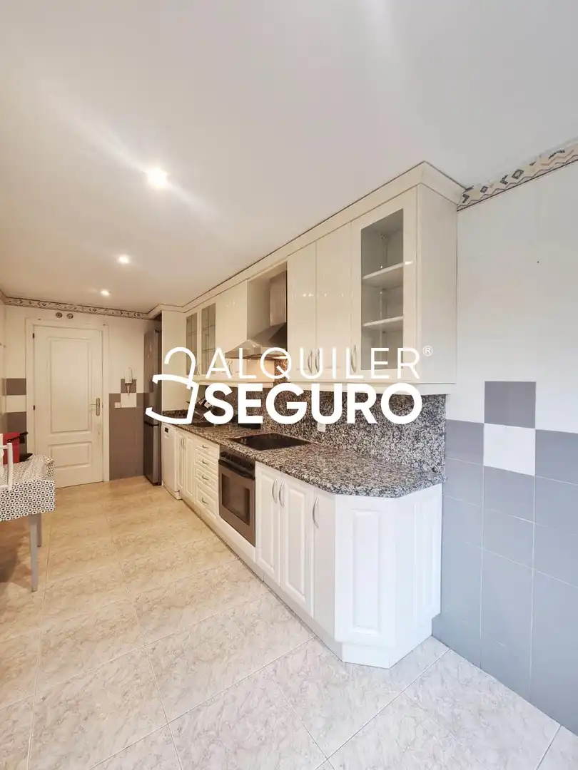 Küche von Wohnung zur Miete in Majadahonda mit Heizung, Terrasse und Abstellraum