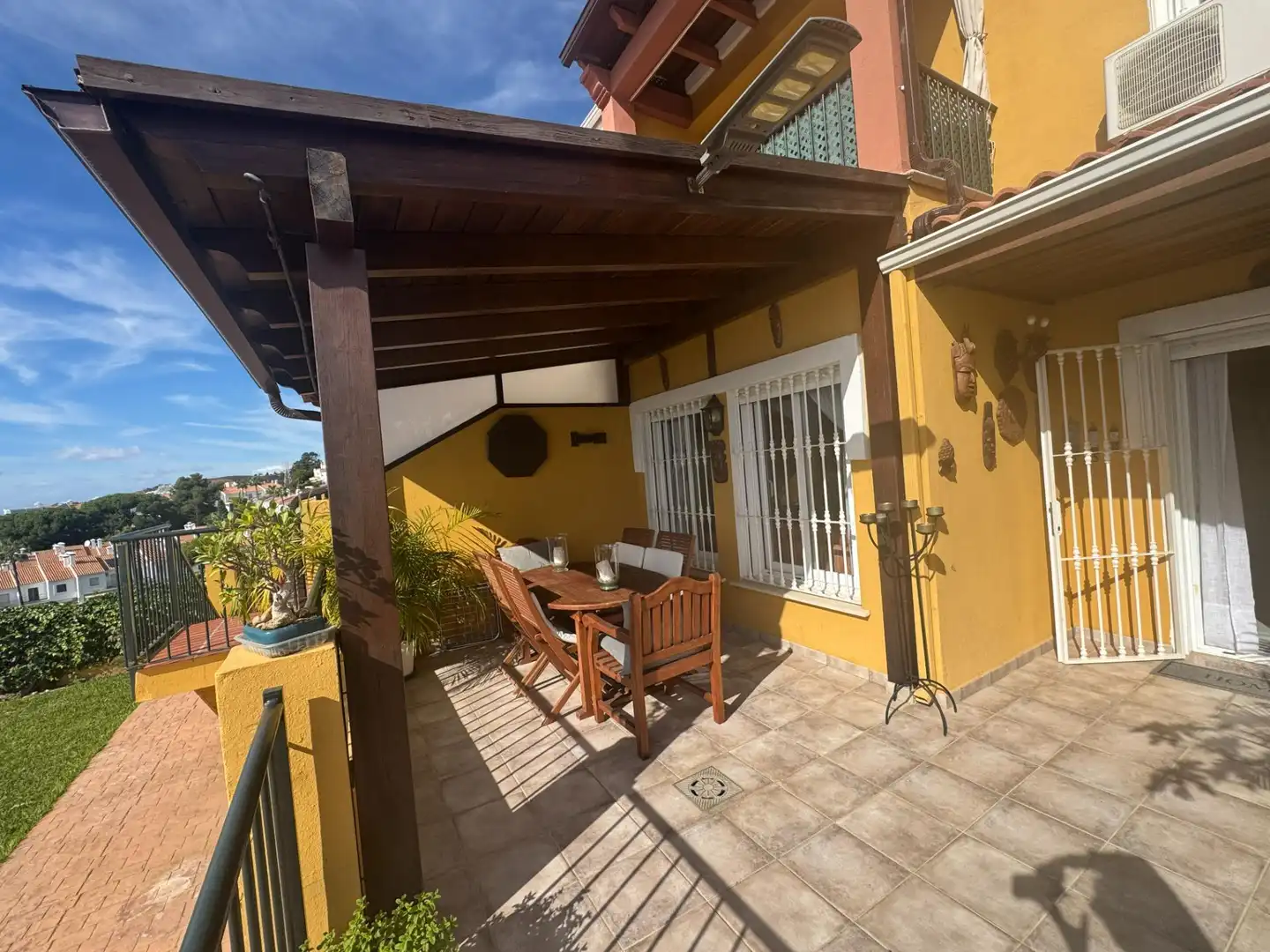 Terraza de Casa adosada en venta en Rincón de la Victoria con Aire acondicionado, Calefacción y Jardín privado