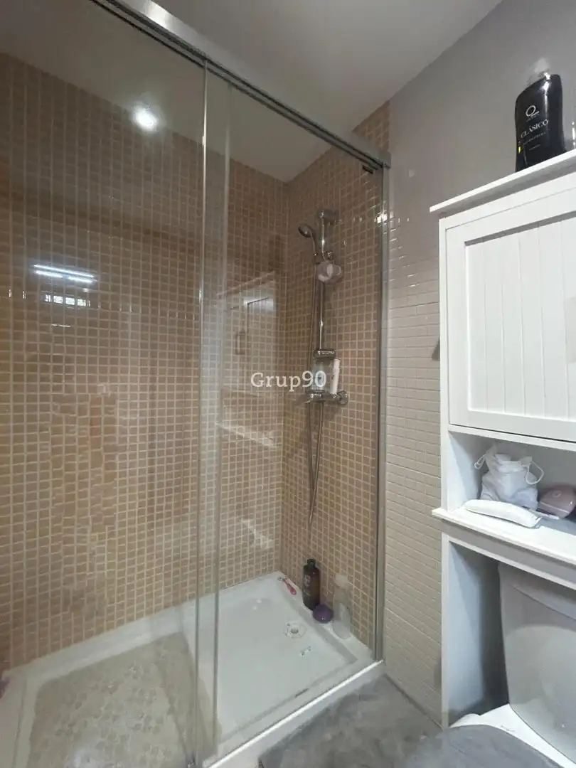 Baño de Piso en venta en Lleida con Calefacción y Parquet