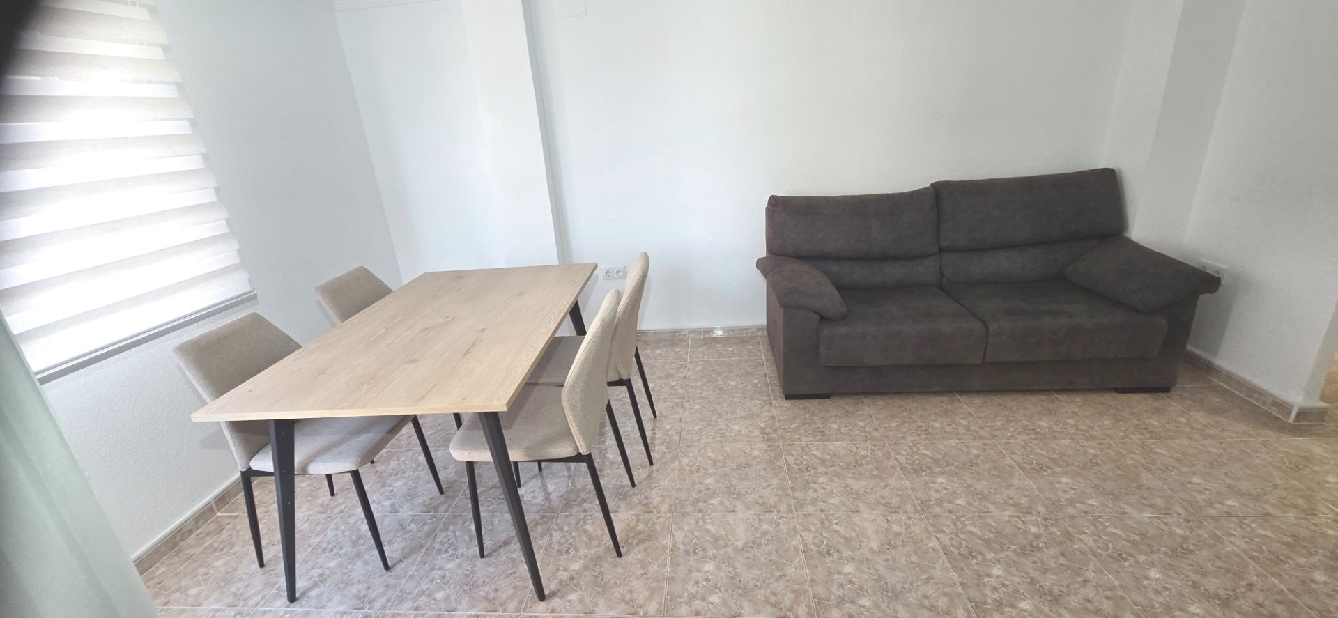 Living room of Flat to rent in Elda  with Furnished, Oven and Washing machine