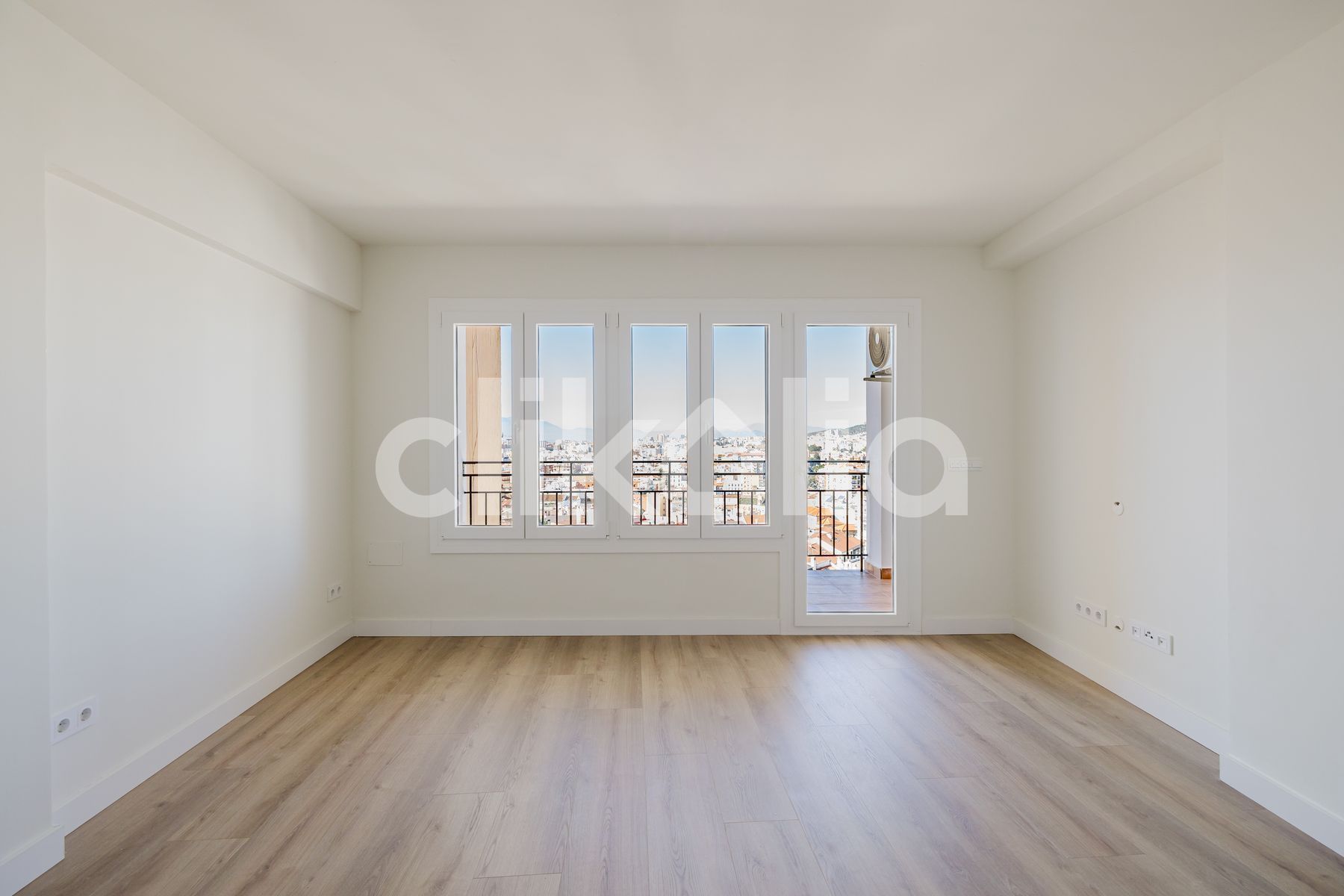 Habitación de Piso en venta en Málaga Capital con Aire acondicionado, Terraza y Balcón