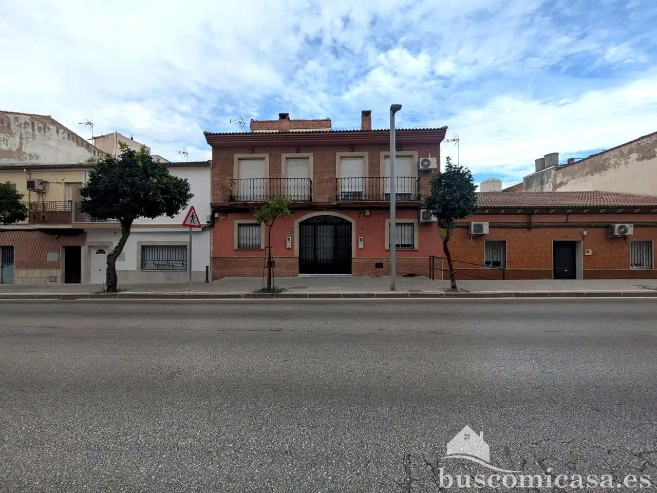 Vista exterior de Planta baja en venta en Linares con Balcón