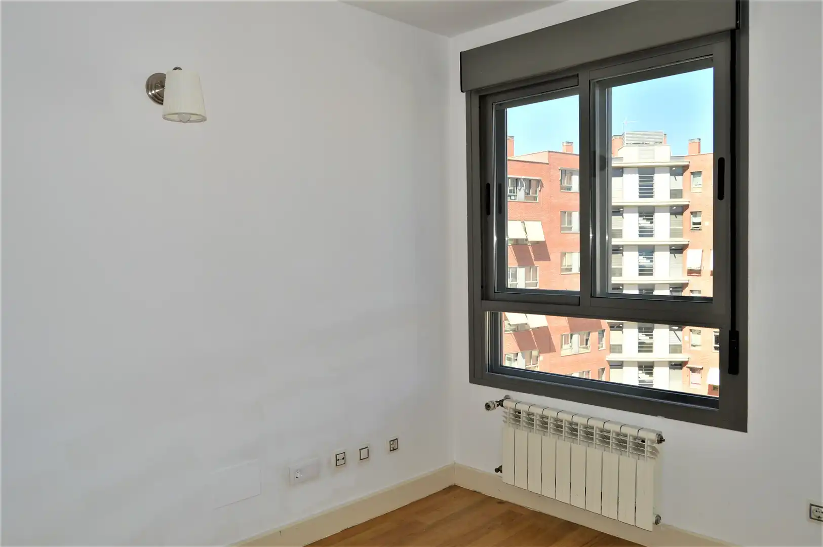 Schlafzimmer von Wohnung zur Miete in Madrid mit Klimaanlage, Heizung und Parkett