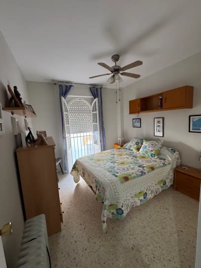 Habitación de Casa adosada en venta en Centro - Calzada - Cabo Noval
