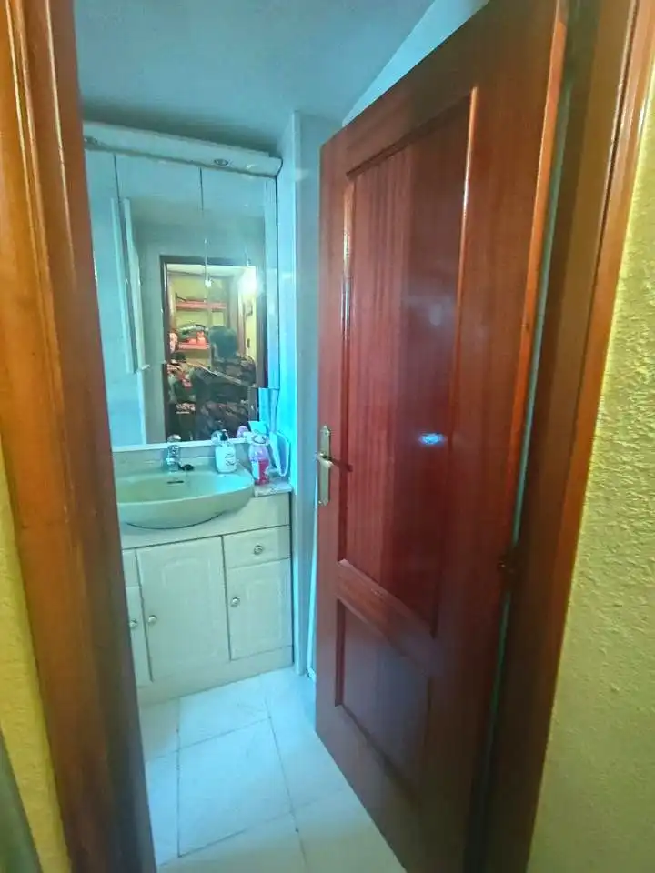 Bathroom of Flat for sale in Madrid  with Air Conditioner, Heating and Furnished