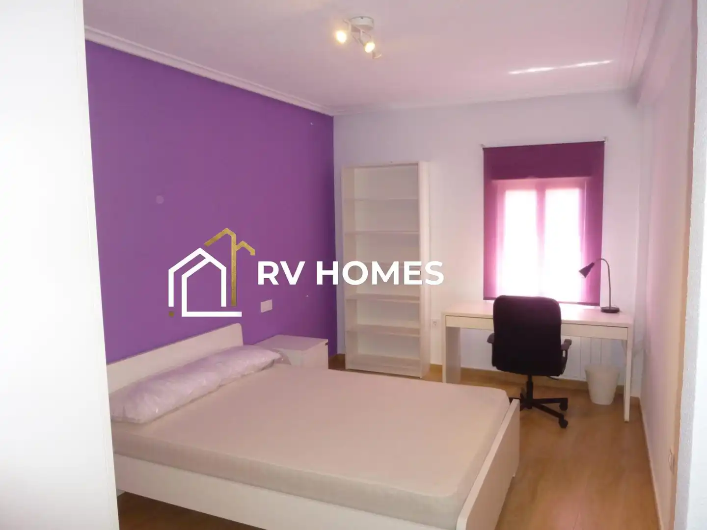 Schlafzimmer von Wohnung zur Miete in Cáceres mit Klimaanlage, Heizung und Möbliert